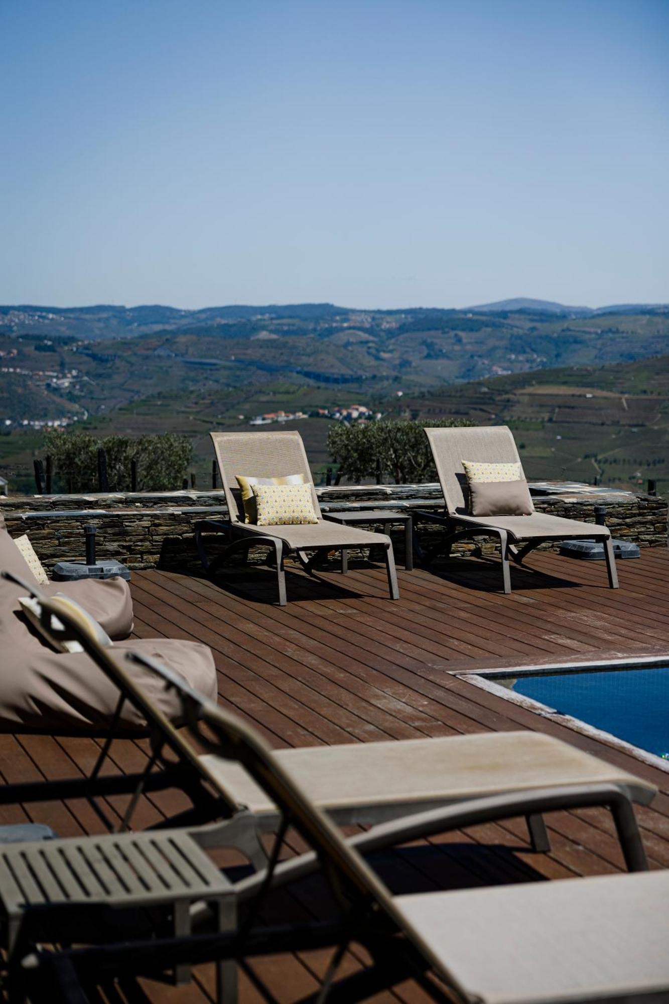 Casa Da Quinta De Santa Cruz - Douro Valley - By Met Peso da Regua Exterior photo