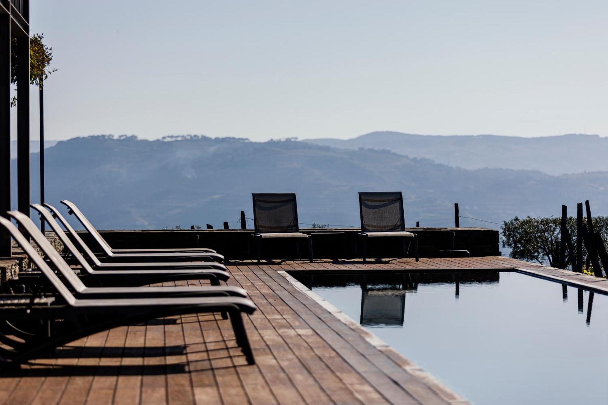 Casa Da Quinta De Santa Cruz - Douro Valley - By Met Peso da Regua Exterior photo
